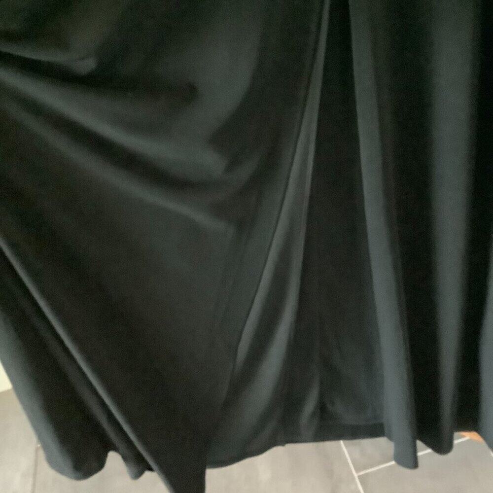 Halston Heritage Black V-Neck Prom Gown with Silver Waist Detail - Picture 7 of 13
